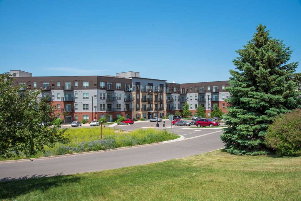 Lake Jonathan Flats Chaska, MN Trulia