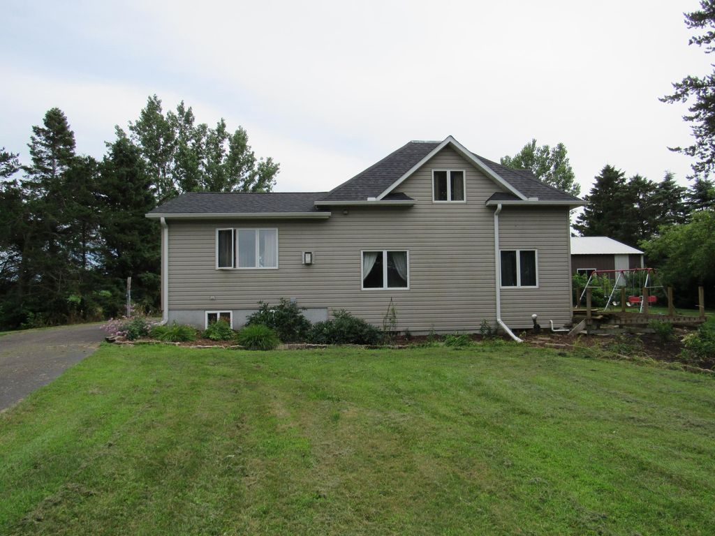 294 10th Ave, Clear Lake, WI 54005 Trulia