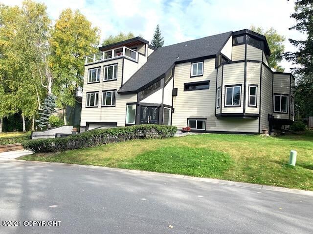 3869 Helvetia Dr, Anchorage, AK 99508