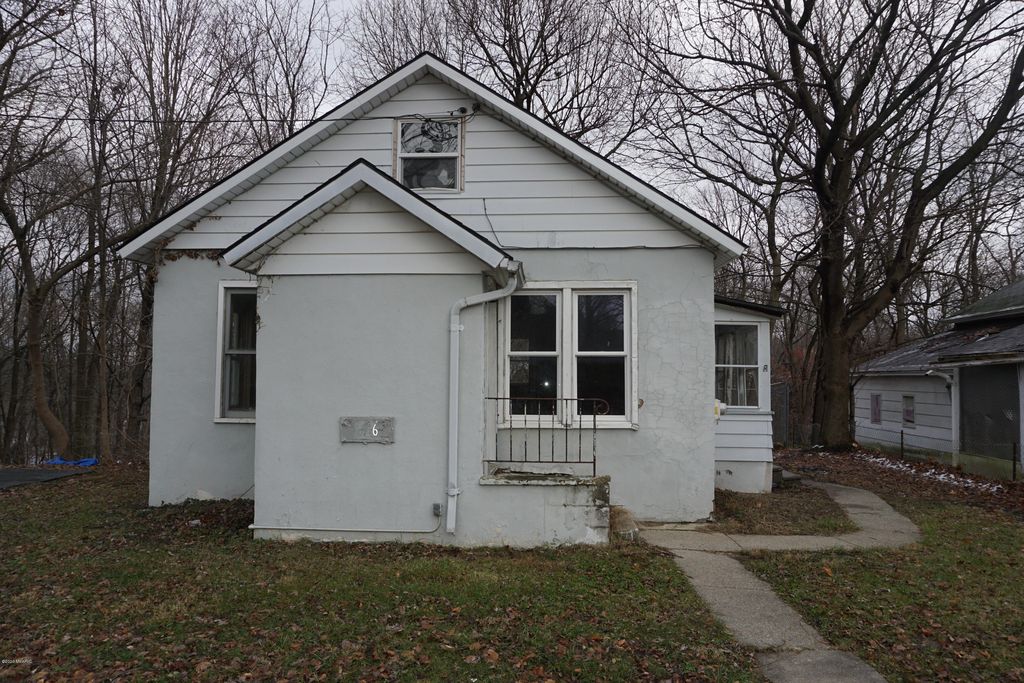 426 N Arlington St, Kalamazoo, MI 49006