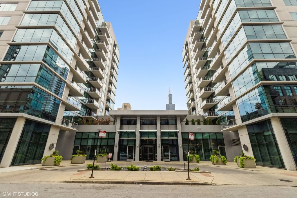 123 S Green St #508B, Chicago, IL 60607