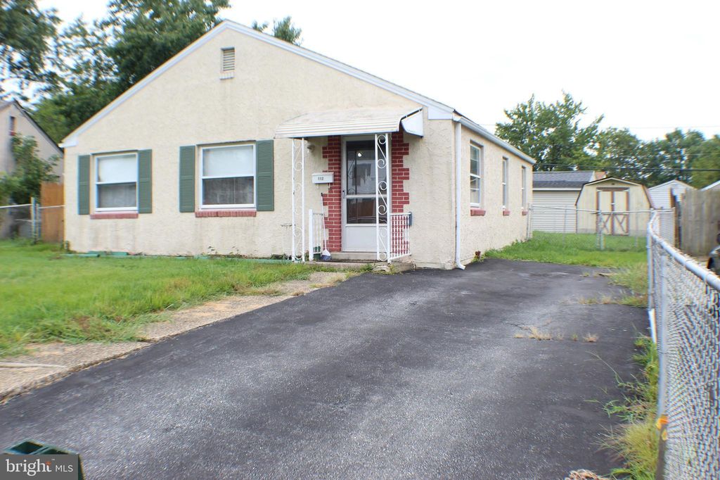 112 Blue Hen Rd, New Castle, DE 19720