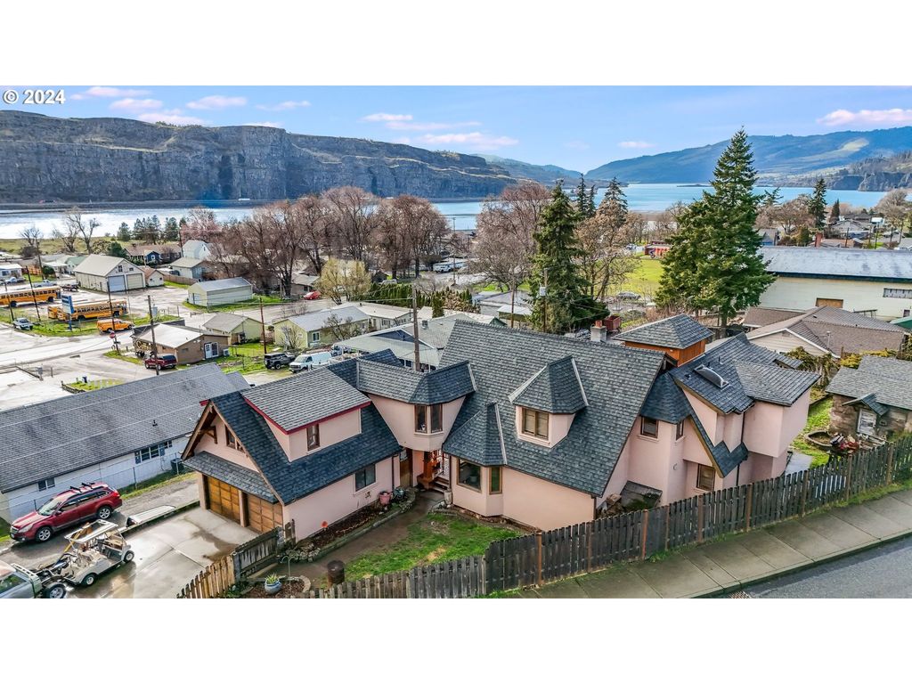 501 Klickitat St, Lyle, WA 98635 MLS 24152946 Trulia