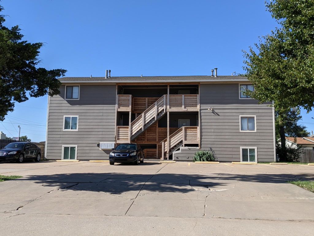 3920 W Elm St #203, Wichita, KS 67203
