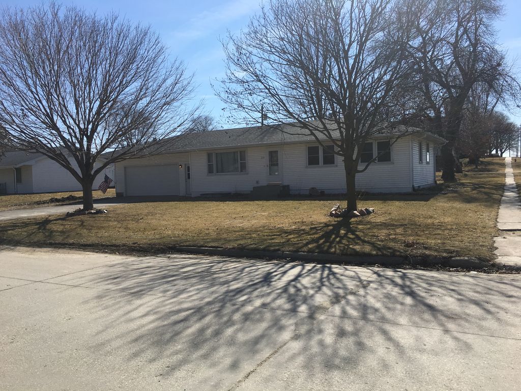 114 E Jefferson St, Winthrop, IA 50682 Trulia