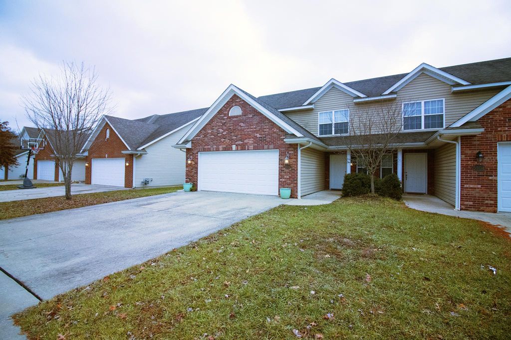 5612 Younger Dr #12-14, Columbia, MO 65201