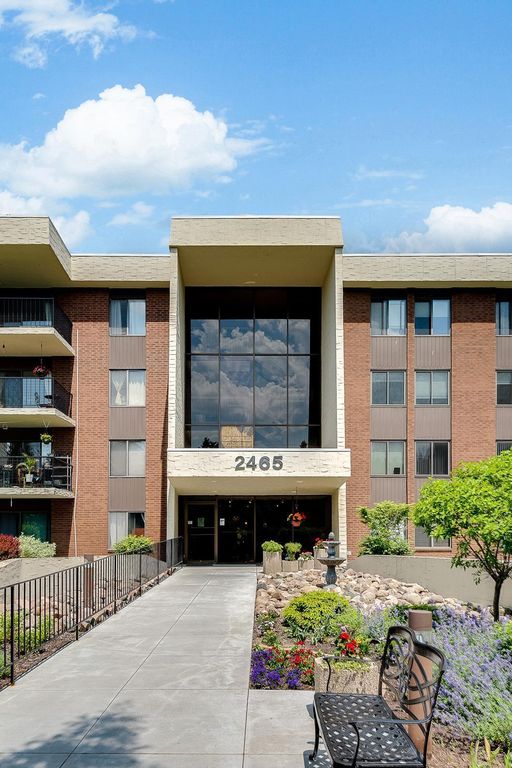 2465 Londin Ln E 204, Maplewood, MN 55119 Trulia