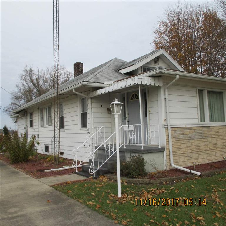 131 E  Clinton St, Logansport, IN 46947