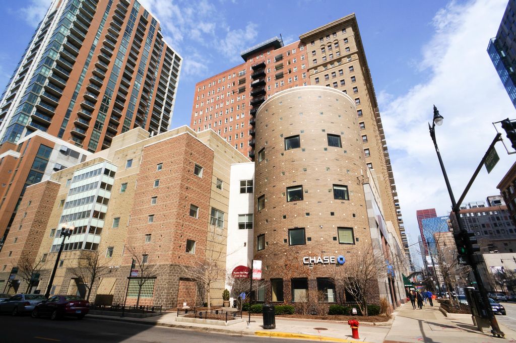 40 E 9th St #1113, Chicago, IL 60605