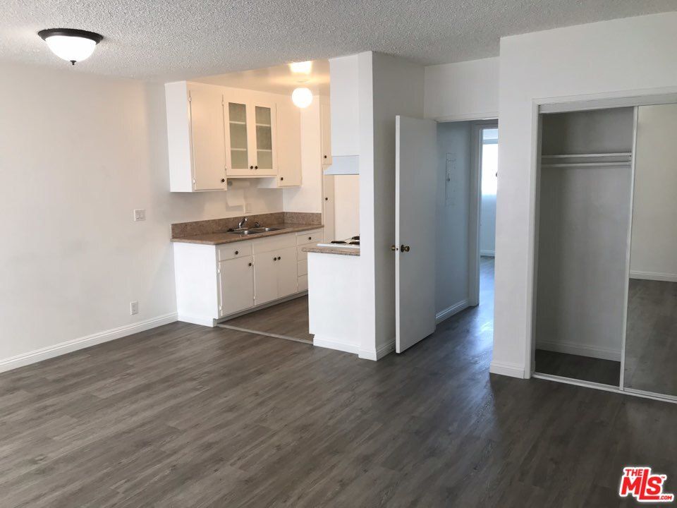 5656 La Mirada Ave #5, Los Angeles, CA 90038