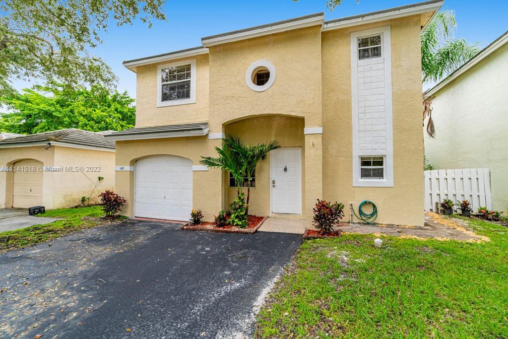 847 NW 98th Ave, Plantation, FL 33324