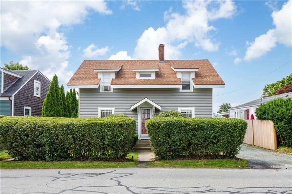 105 Bliss Rd, Newport, RI 02840