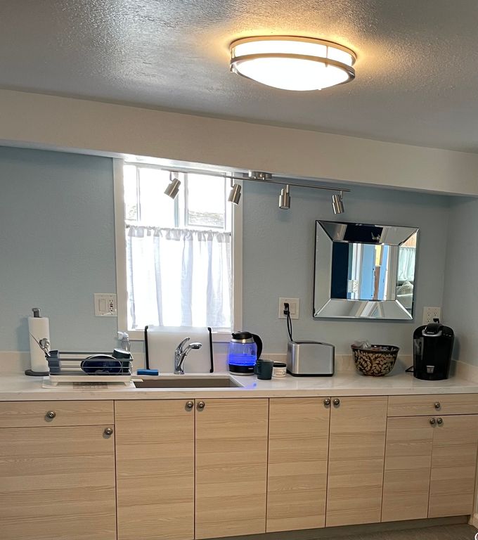 224 Woodland Ave #B, San Rafael, CA 94901