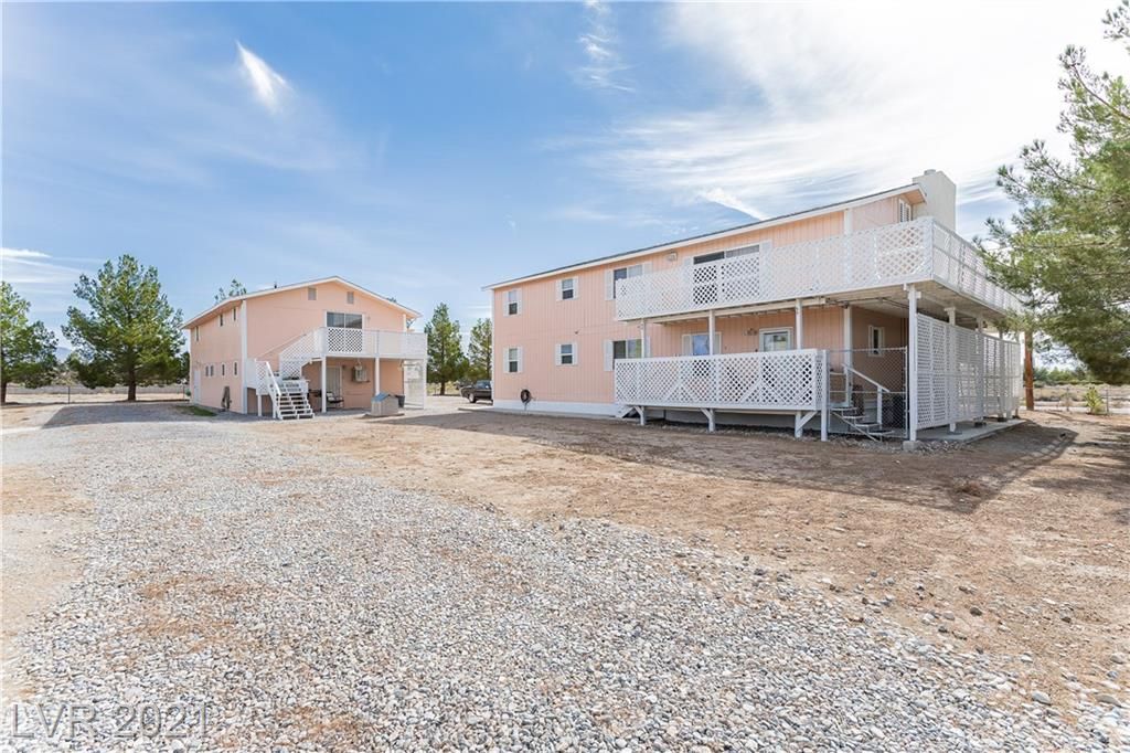 1160 W Huracan St, Pahrump, NV 89048