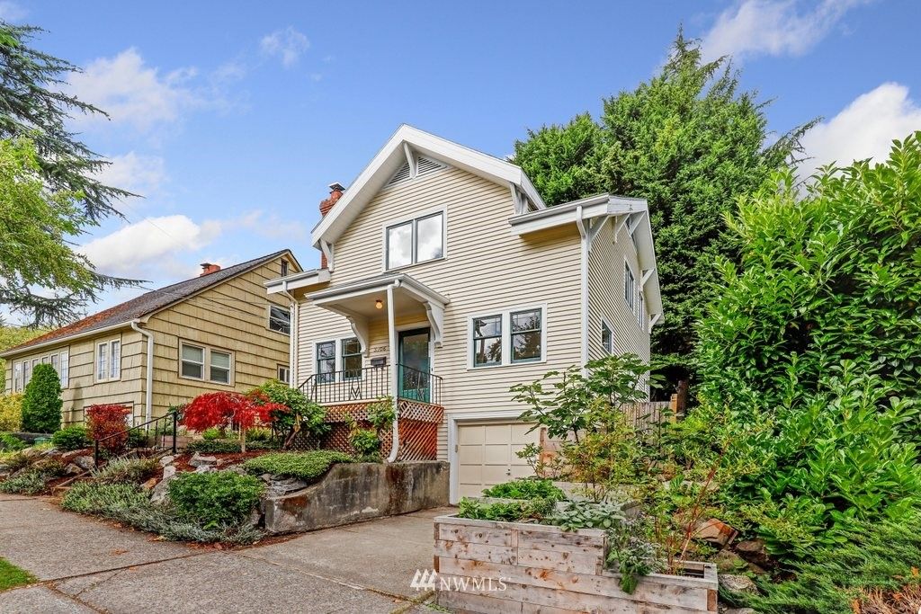 3706 NE 55th St, Seattle, WA 98105