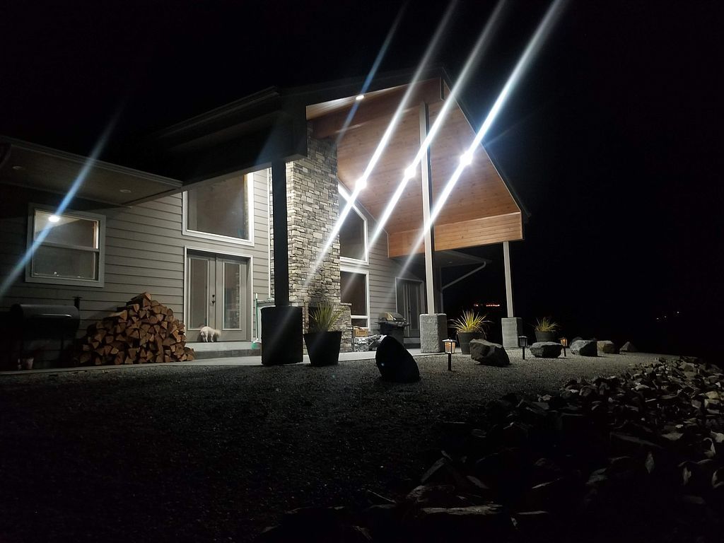 285 Parks Dr, Okanogan, WA 98840