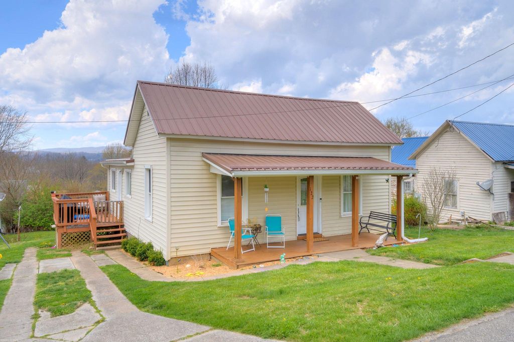 122 Pine St SE, Pulaski, VA 24301 Trulia