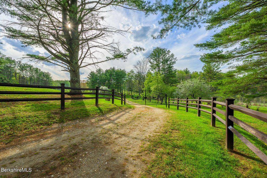 407 Churchill St, Pittsfield, MA 01201 MLS 240398 Trulia