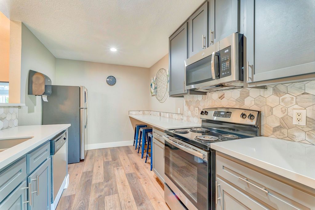 565 Sparks Blvd #702, Sparks, NV 89434