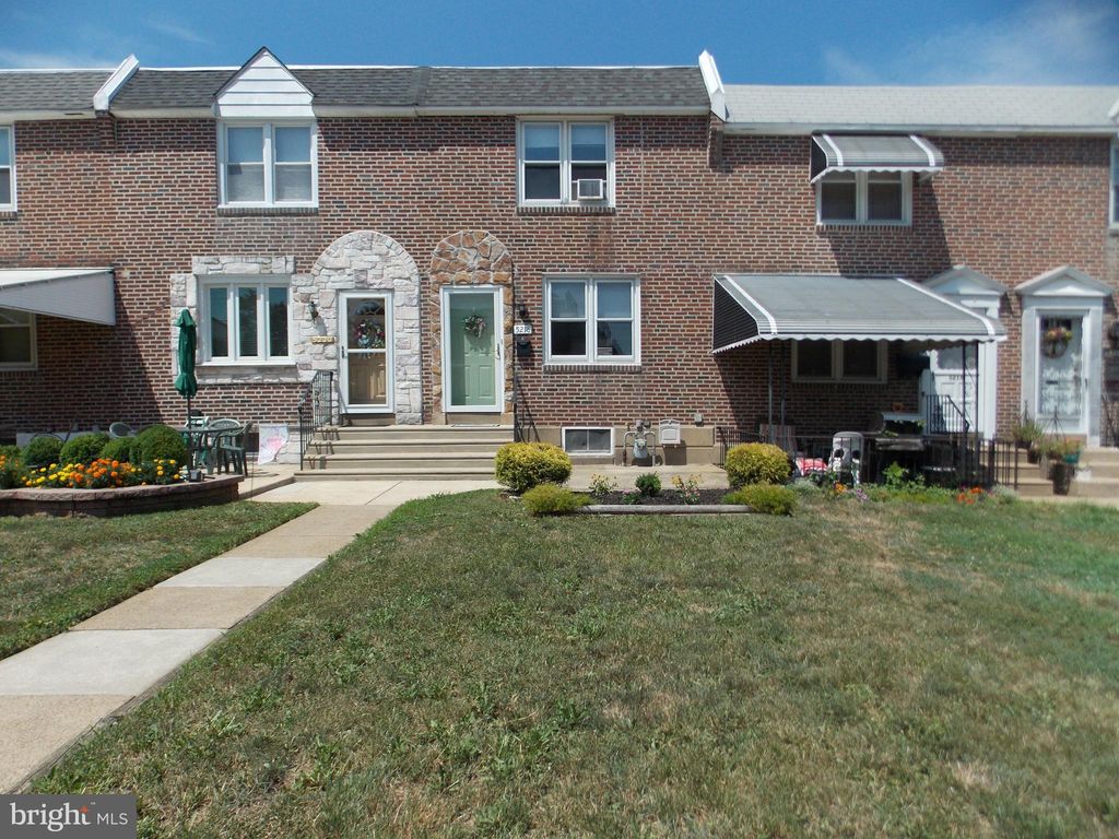 5218 Gramercy Dr, Clifton Heights, PA 3 Bed, 1 Bath SingleFamily