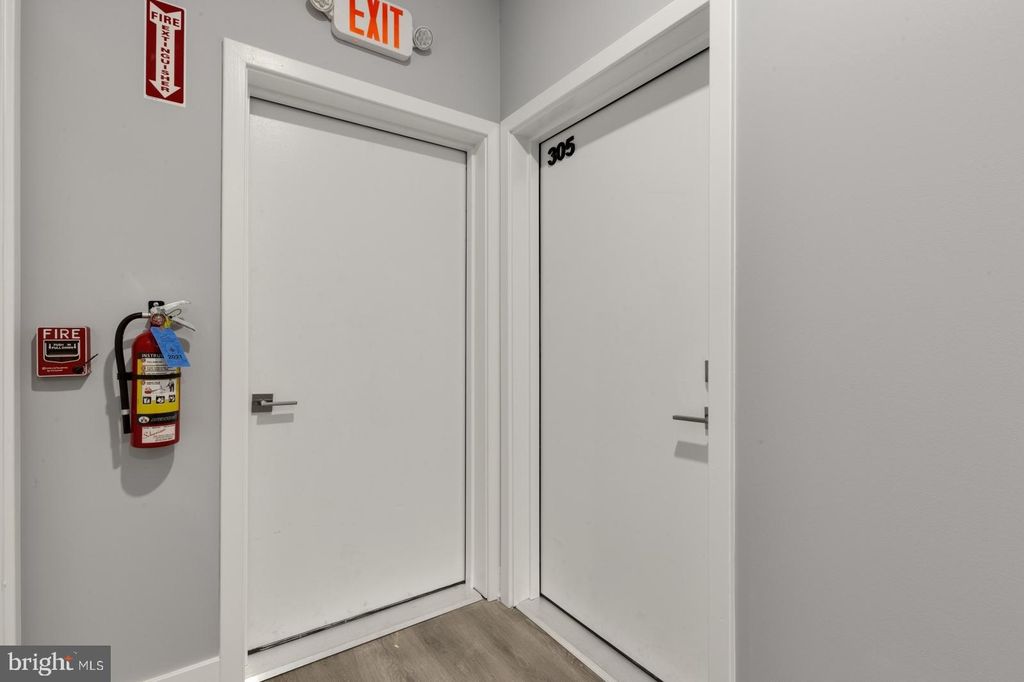 2119 N Front St #305, Philadelphia, PA 19122