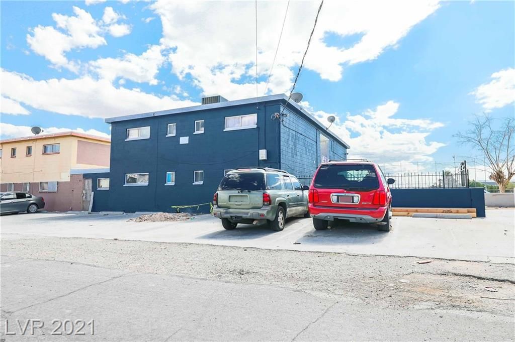 2913 Stewart Ave #1, Las Vegas, NV 89101