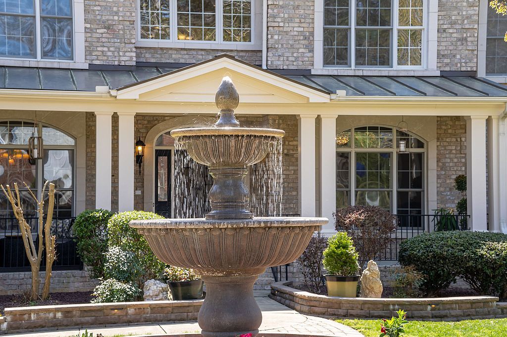 4729 Wooded Ridge Rd, Raleigh, NC 27606