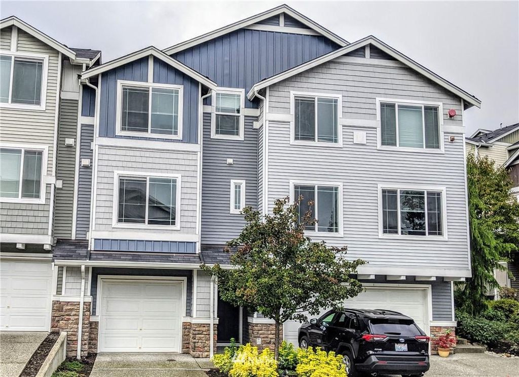 15720 Manor Way #U4, Lynnwood, WA 98087