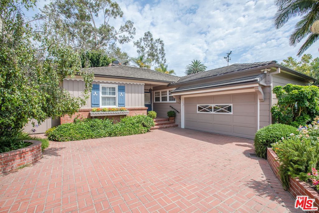 3134 Haddington Dr, Los Angeles, CA 90064