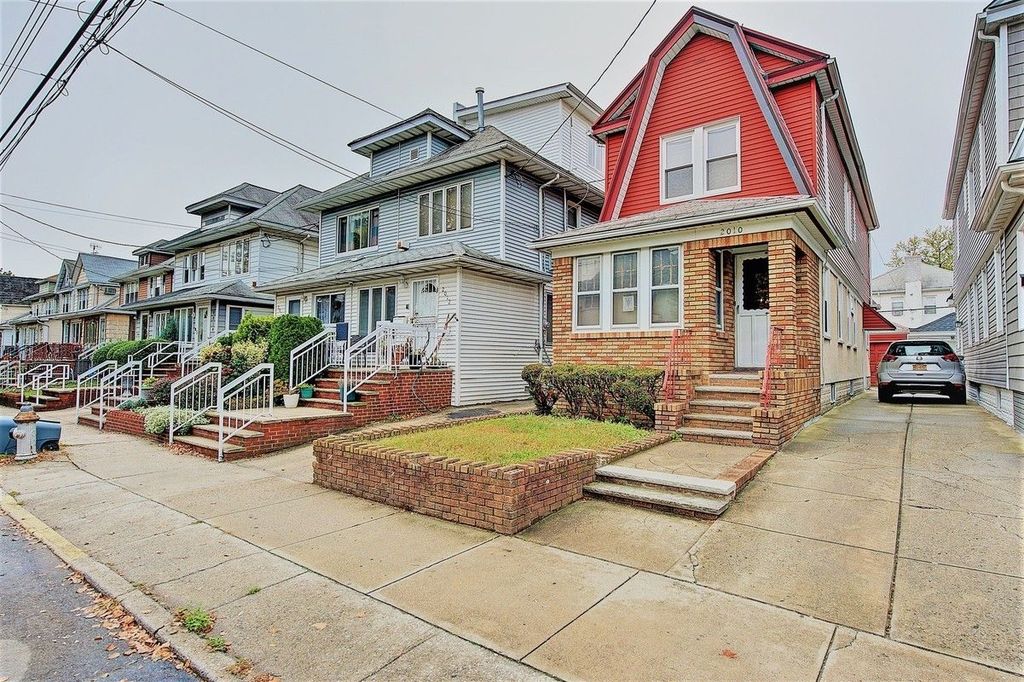 2010 New York Ave, Brooklyn, NY 11210 3 Bed, 2 Bath SingleFamily