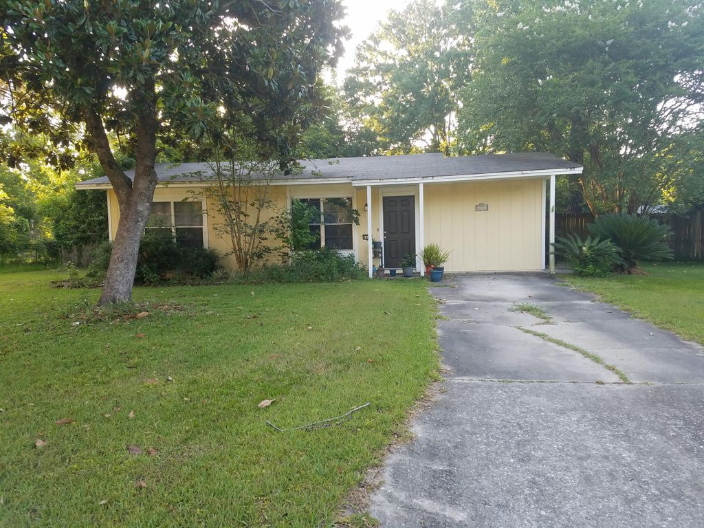 6407 NW 27th St, Gainesville, FL 32653