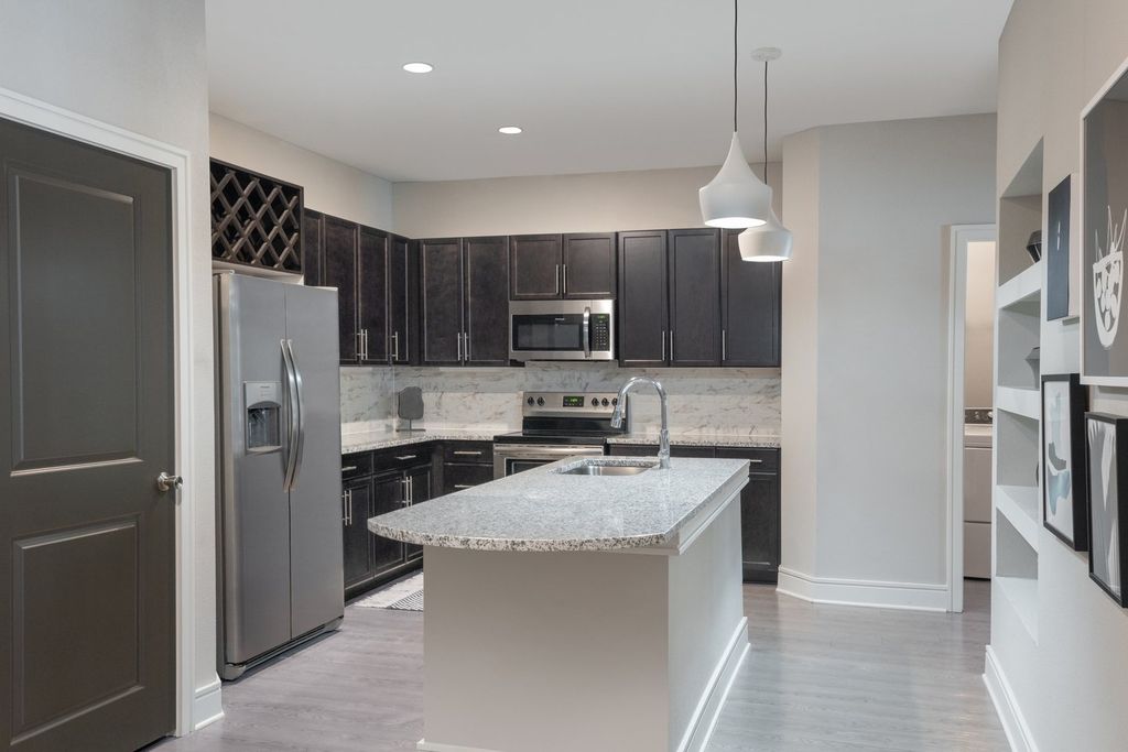 13504 Citicards Way, Jacksonville, FL 32258