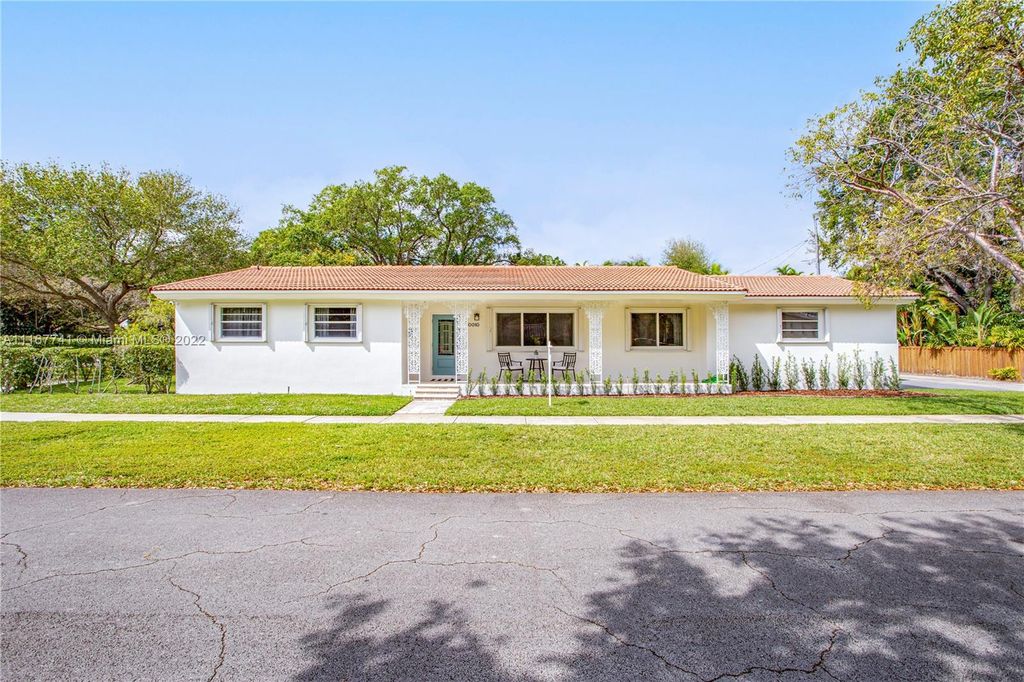 10010 NE 1st Ave, Miami Shores, FL 33138