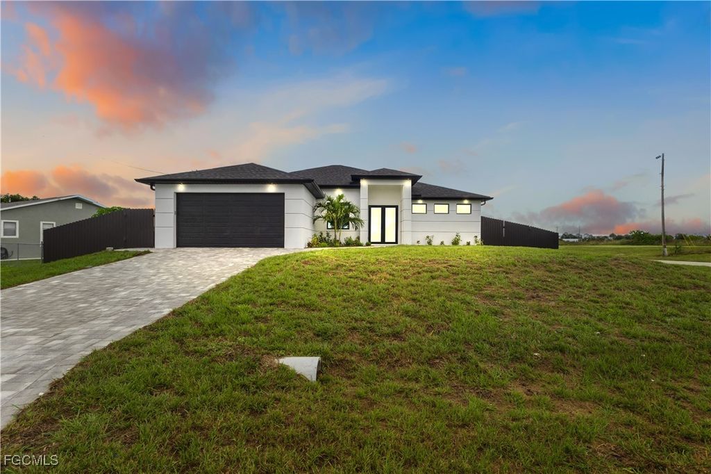 ♮H.M.L.Y.E 33909 Homes For Sale & 33909 Real Estate - 1,193 Homes | Trulia