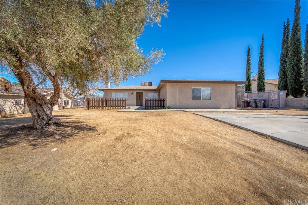 7419 Hermosa Ave, Yucca Valley, CA 92284