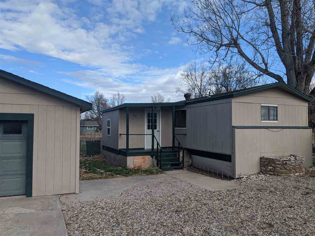 114 Vale Rd, Spearfish, SD 57783