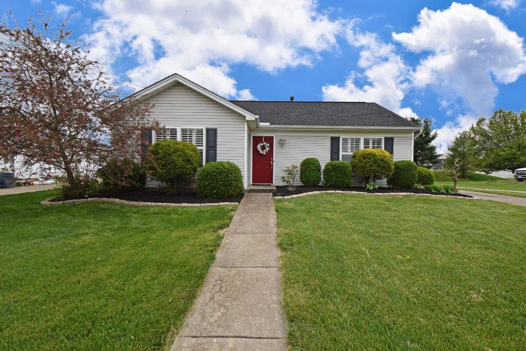 1552 Stableview Cir, Maineville, OH 45039