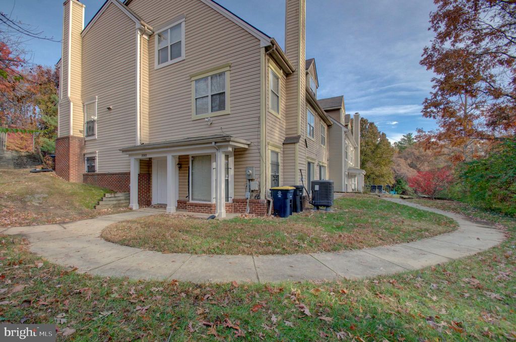 3503 Lupine Ct #1I, Hyattsville, MD 20784