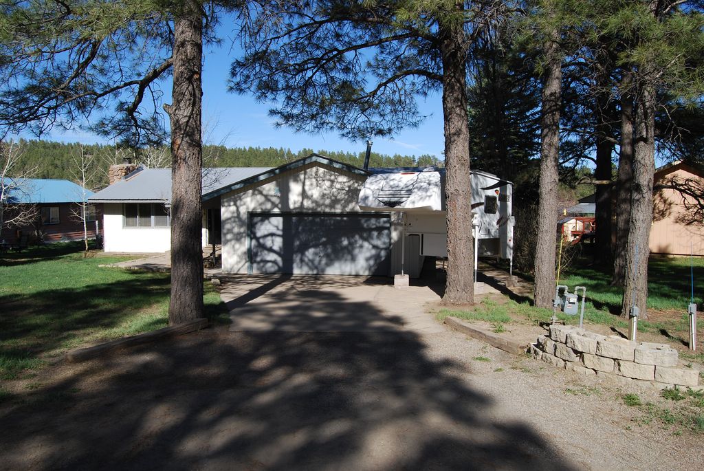 15 Carefree Pl, Pagosa Springs, CO 81147