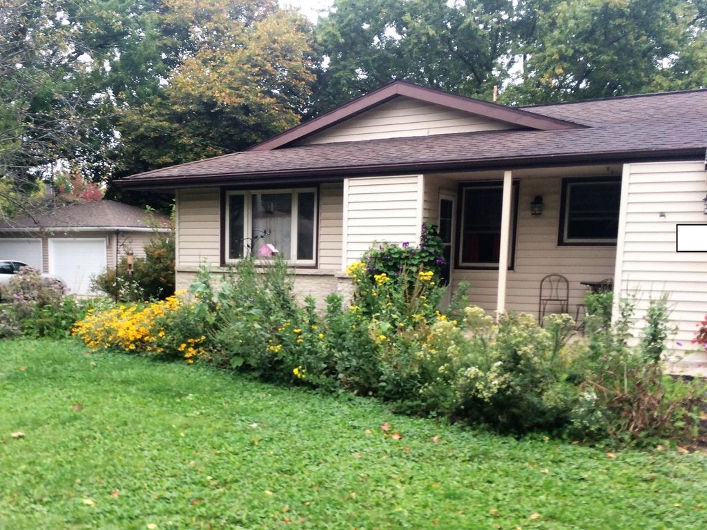 4718 Leo Dr, Madison, WI 53716