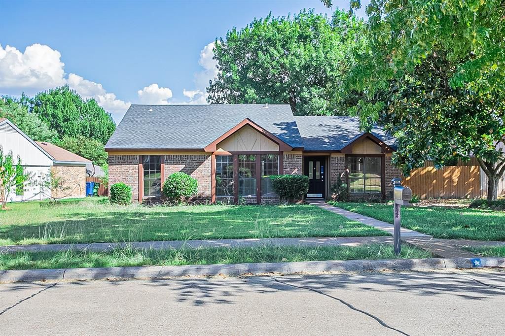 1514 Lavendale Ln, Garland, TX 75040