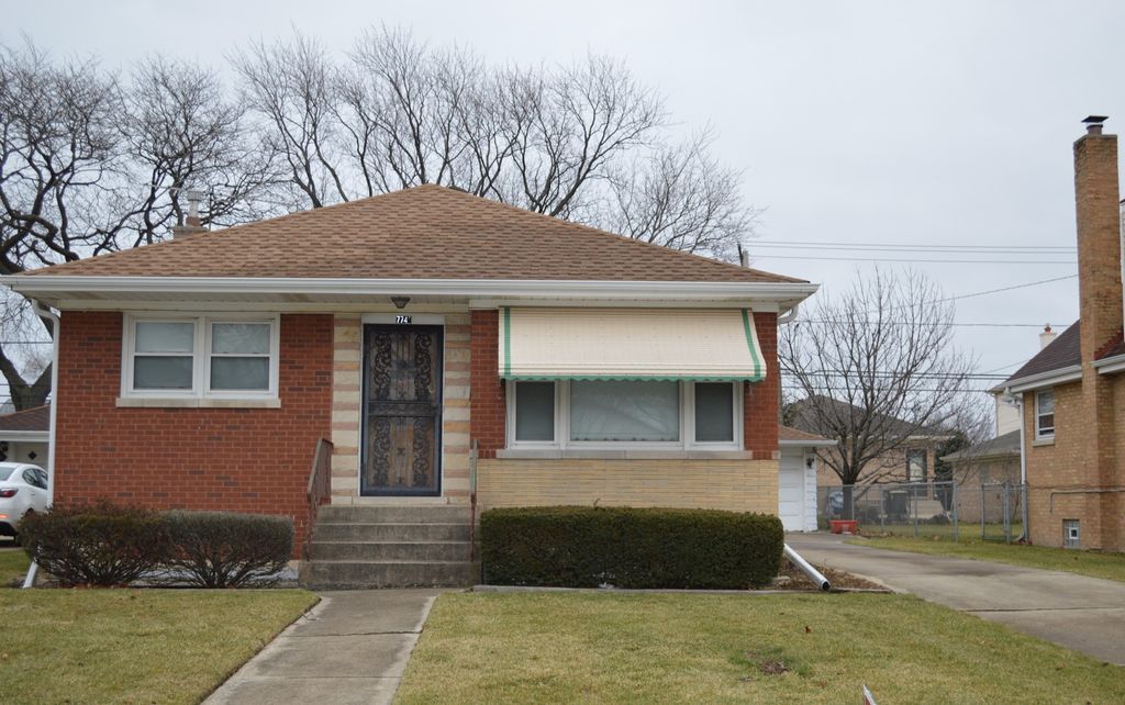 7745 N Nora Ave, Niles, IL 60714