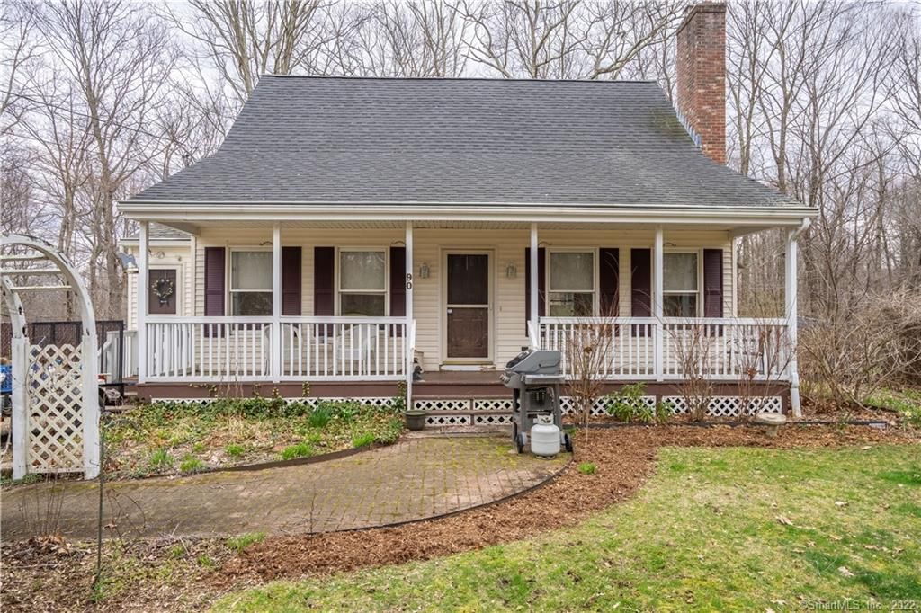90 Smith Rd, East Haddam, CT 06423