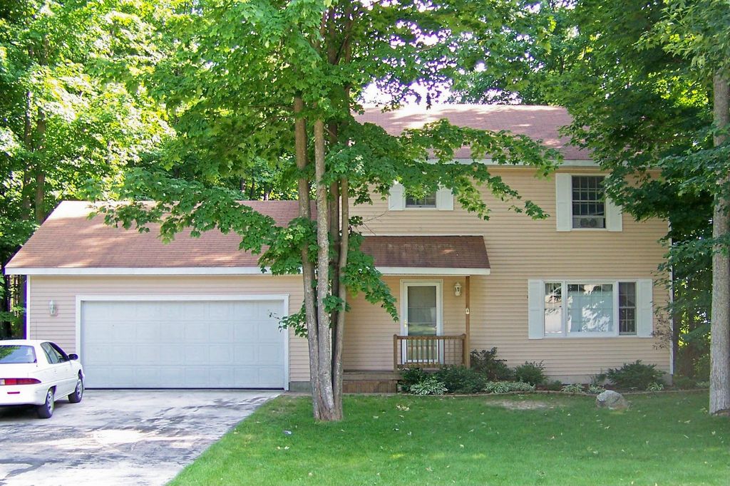 320 Maplebrooke Ln, Cadillac, MI 49601 Trulia