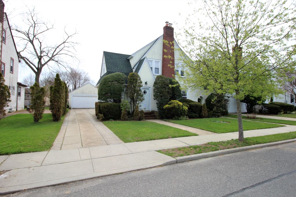 6 Durland Rd, Lynbrook, NY 11563 Trulia