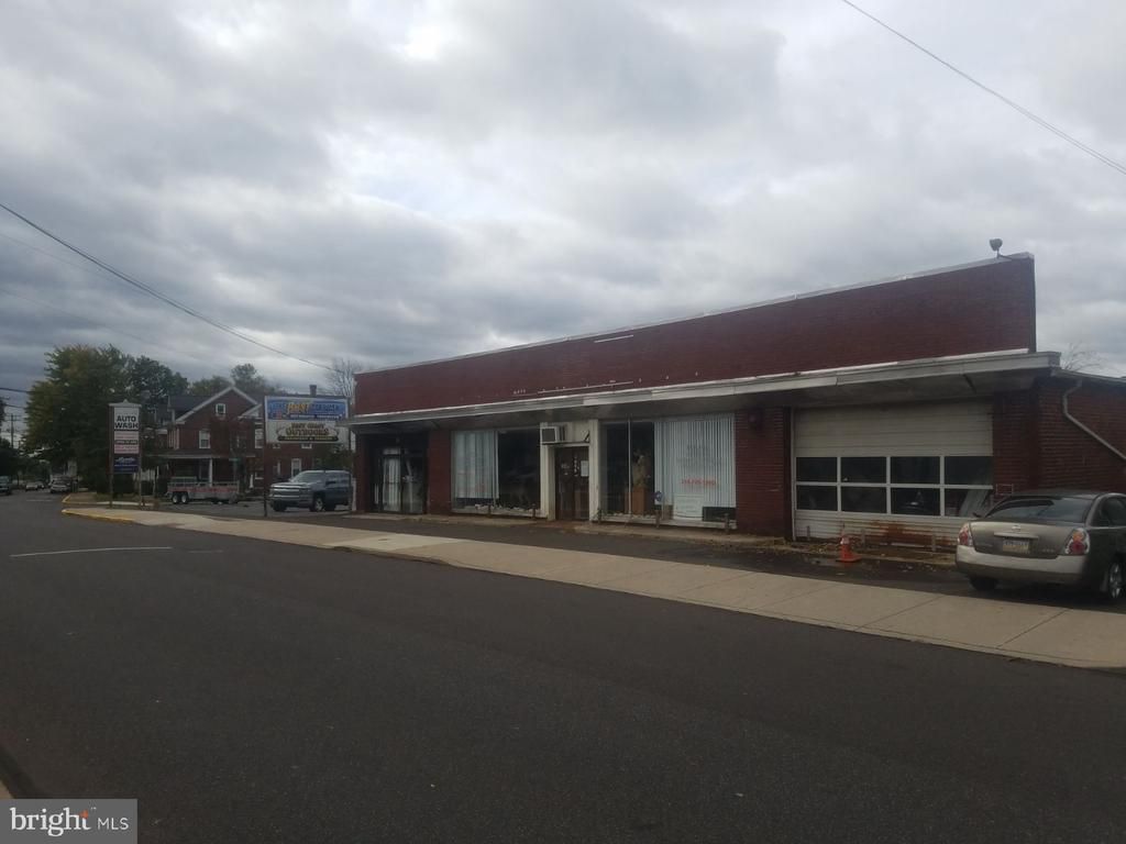 261 W Broad St, Telford, PA SingleFamily Home 7 Photos Trulia