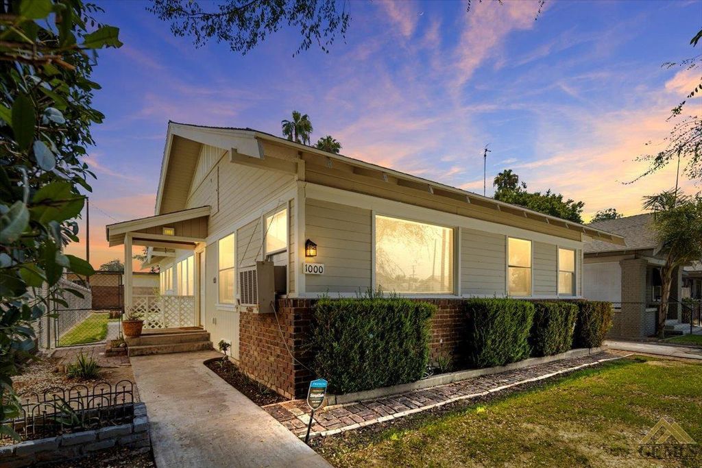 1000 C St, Bakersfield, CA 93304