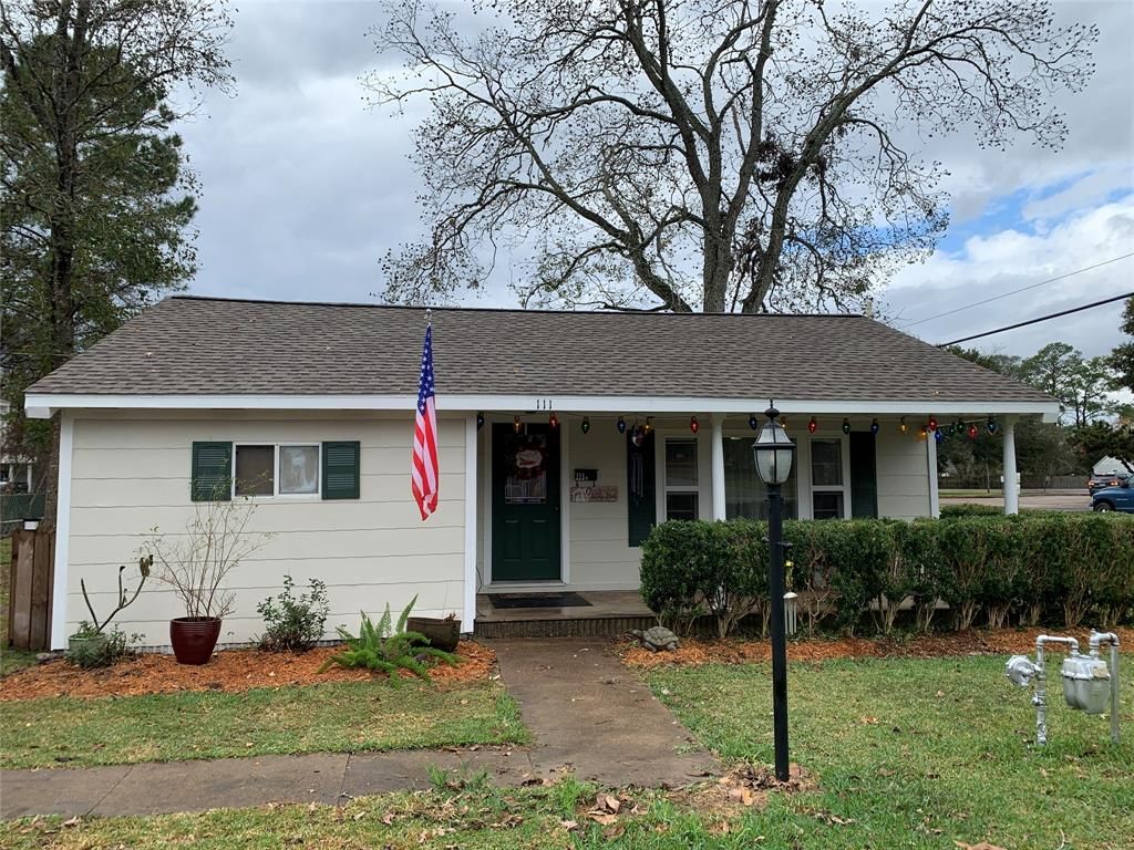 111 N Holly St, Sweeny, TX 77480 4 Bed, 2 Bath SingleFamily Home