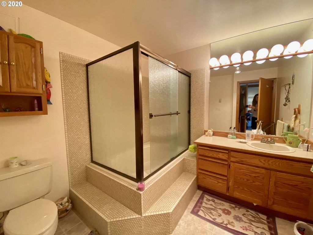 Columbia House Condo 202, Astoria, OR 2 Bed, 2 Bath Condo 18 Photos Trulia