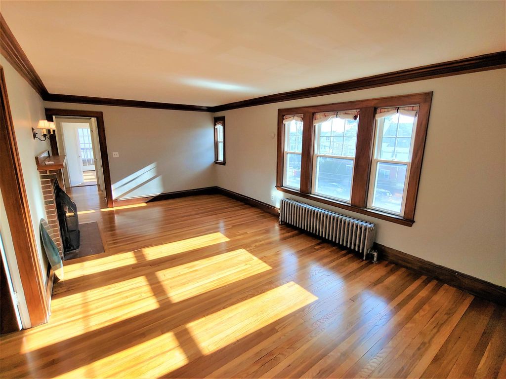 380 Mount Auburn St #2, Watertown, MA 02472